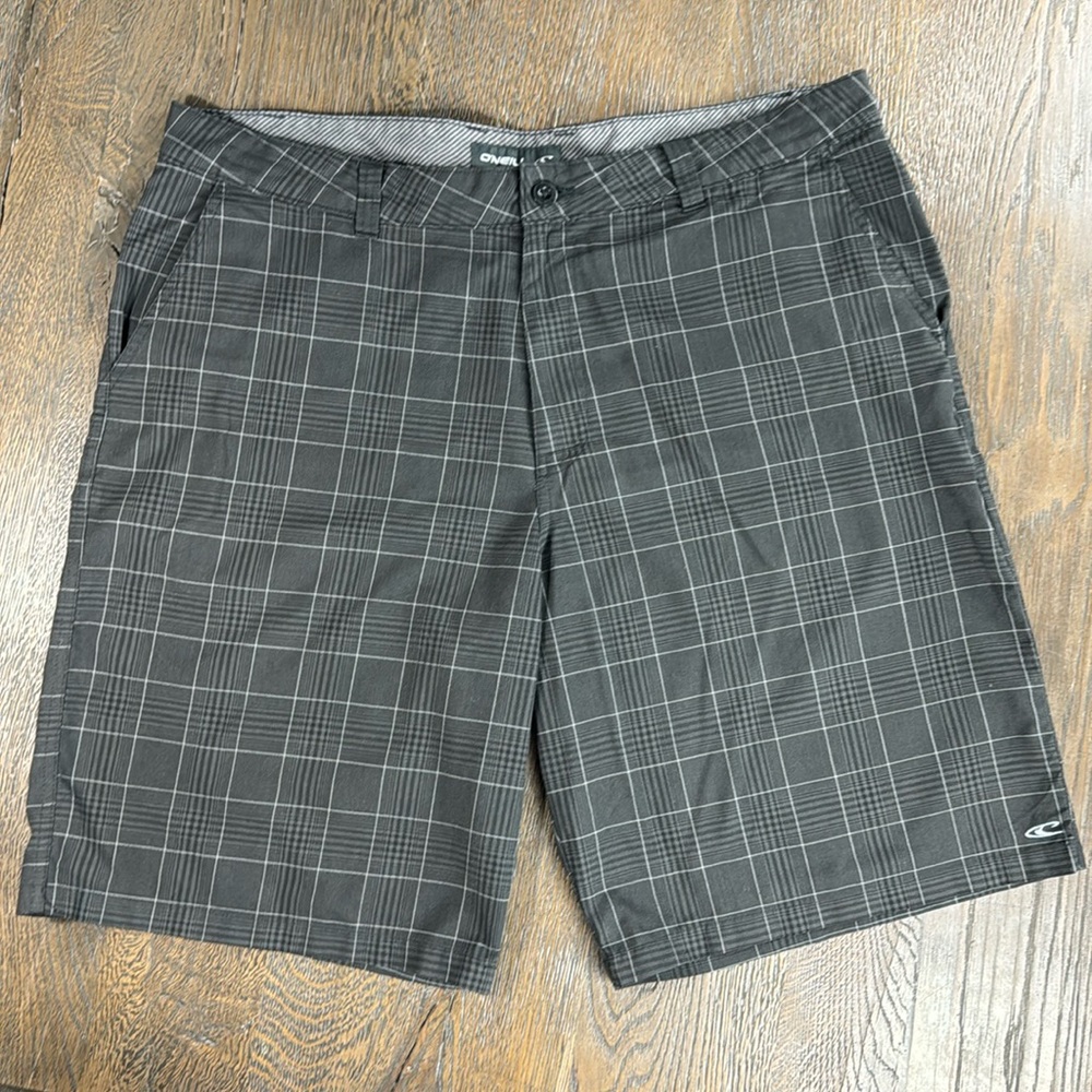 O'NEILL™️ Men's Size 40 Gray/White Plaid Flat Front Bermuda Board Shorts